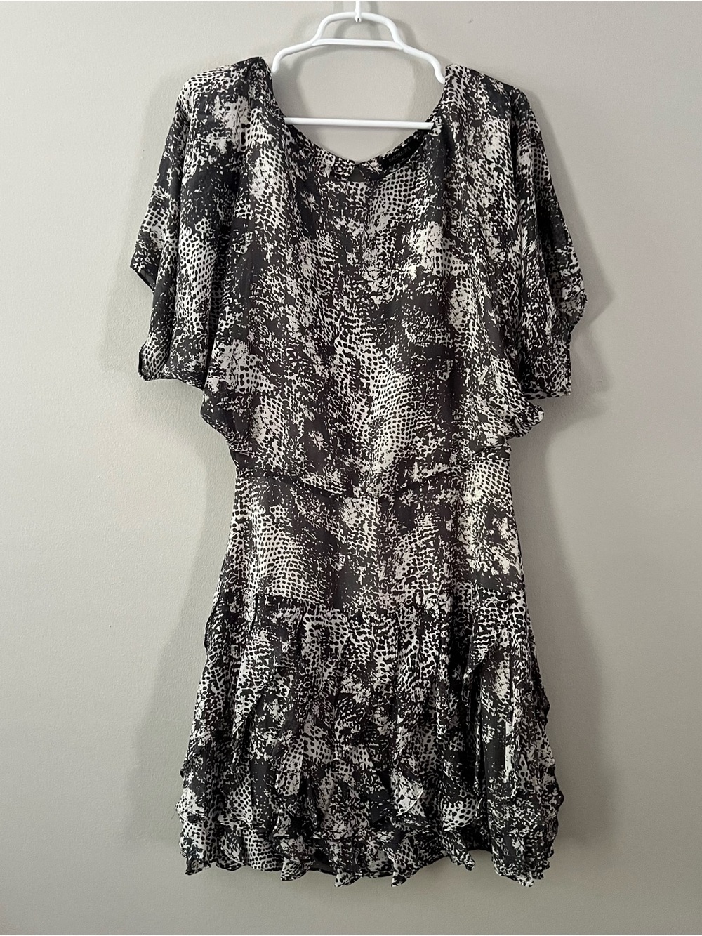 Rachel Zoe 100% Silk Snake Skin Printed Ruffle Mini Dress Size 10